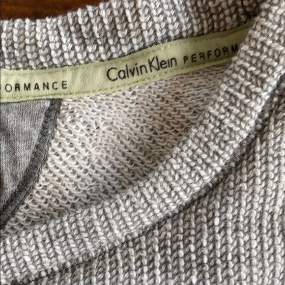 Calvin Klein 3/4 Sleeve - Picture 2 of 5